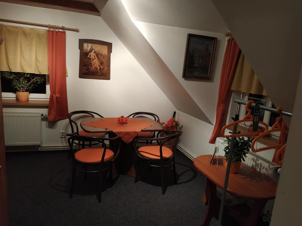 Penzion V Chaloupce Rychnov nad Kneznou Exteriör bild