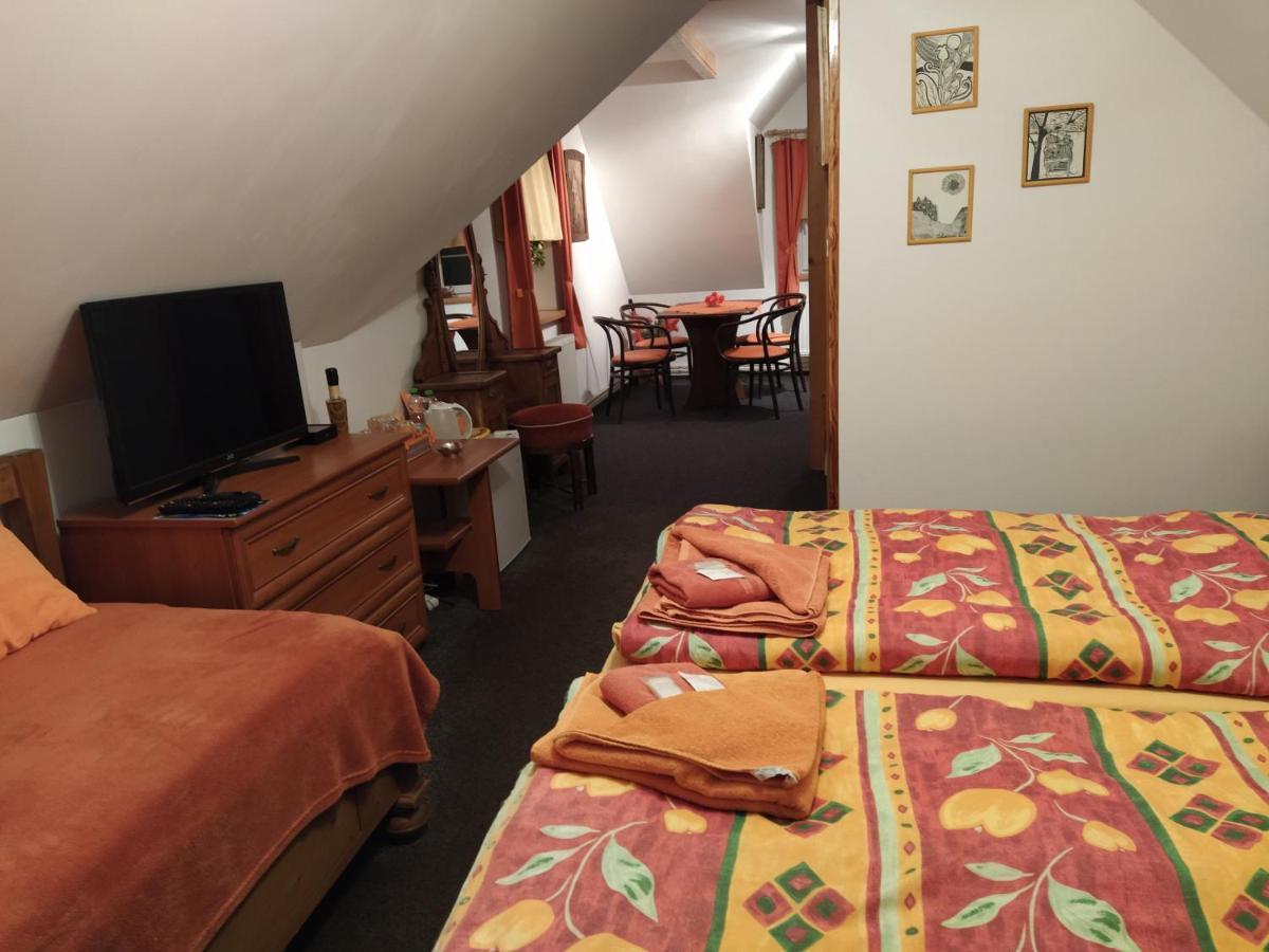 Penzion V Chaloupce Rychnov nad Kneznou Exteriör bild